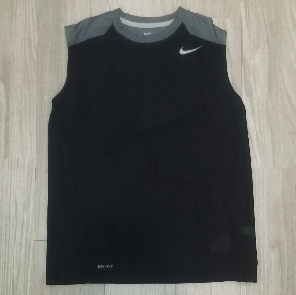 EUC Boys Large Nike Dri-Fit Sleeveless Shirt
